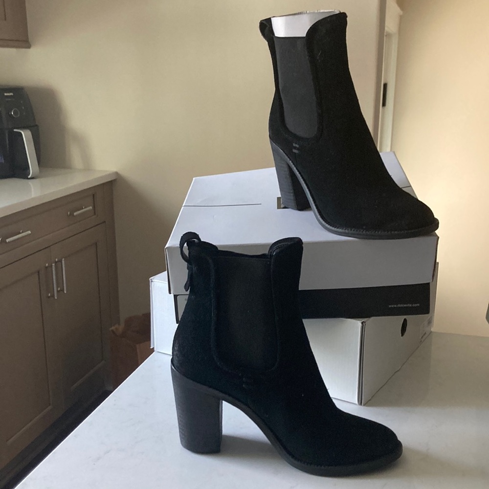 Dolce Vita Olivia Black Suede Boots